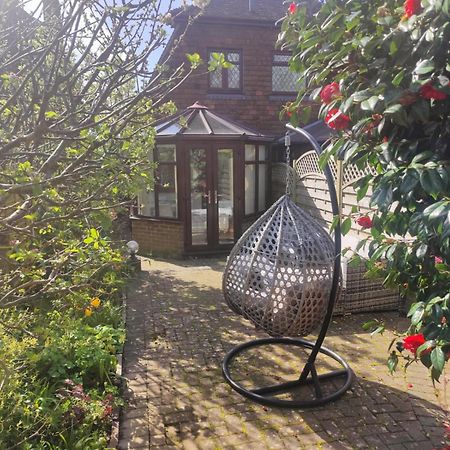 Beautiful Bexhill Cottage With Garden 3 Mins Walk To Beach מראה חיצוני תמונה