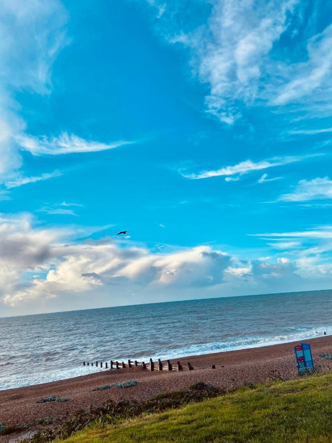 Beautiful Bexhill Cottage With Garden 3 Mins Walk To Beach מראה חיצוני תמונה