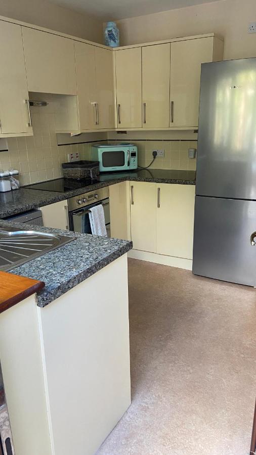Beautiful Bexhill Cottage With Garden 3 Mins Walk To Beach מראה חיצוני תמונה