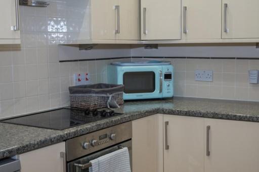 Beautiful Bexhill Cottage With Garden 3 Mins Walk To Beach מראה חיצוני תמונה