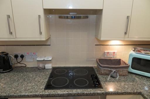 Beautiful Bexhill Cottage With Garden 3 Mins Walk To Beach מראה חיצוני תמונה