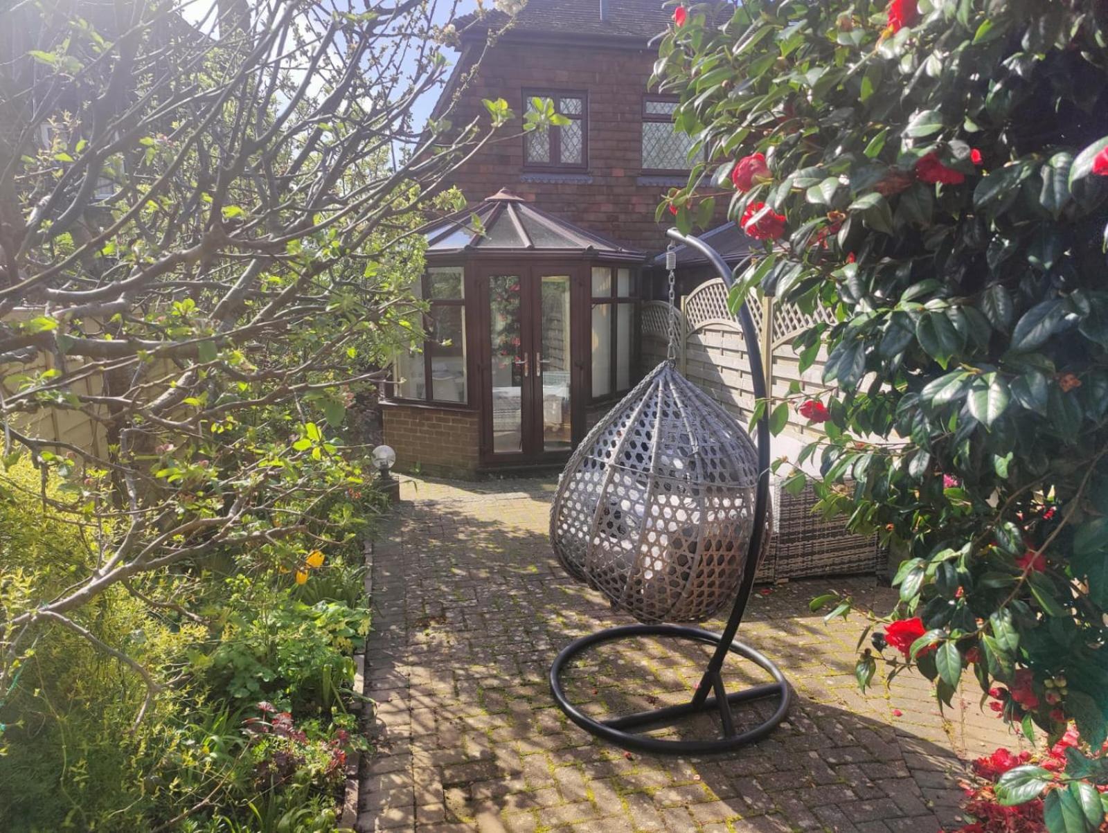 Beautiful Bexhill Cottage With Garden 3 Mins Walk To Beach מראה חיצוני תמונה