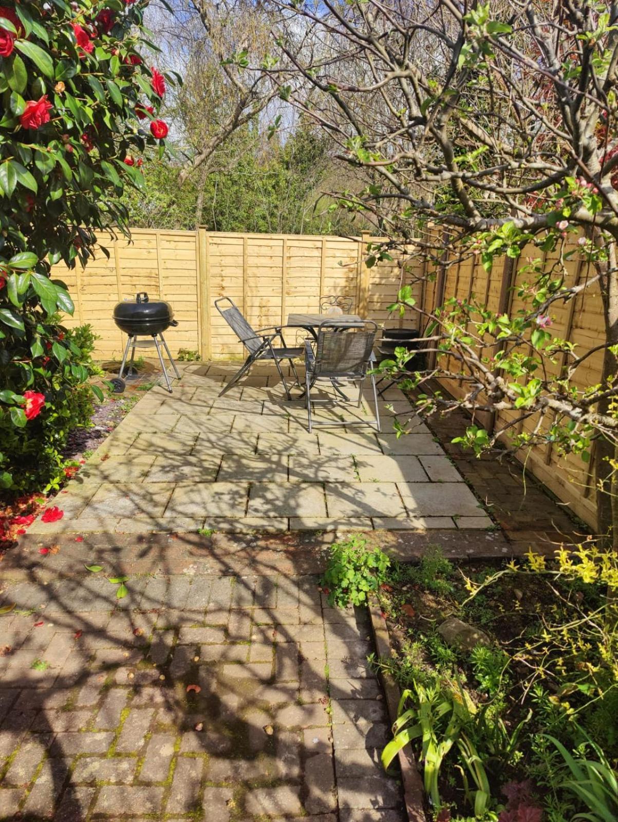 Beautiful Bexhill Cottage With Garden 3 Mins Walk To Beach מראה חיצוני תמונה