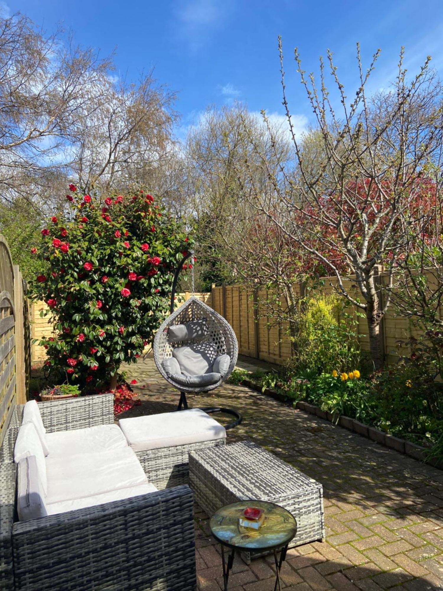 Beautiful Bexhill Cottage With Garden 3 Mins Walk To Beach מראה חיצוני תמונה